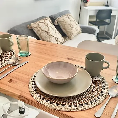 아파트 Chocolate Cookie- Ac, High Speed Internet, Desk With Natural Light, Sunny Terrace And Pool 코라레호