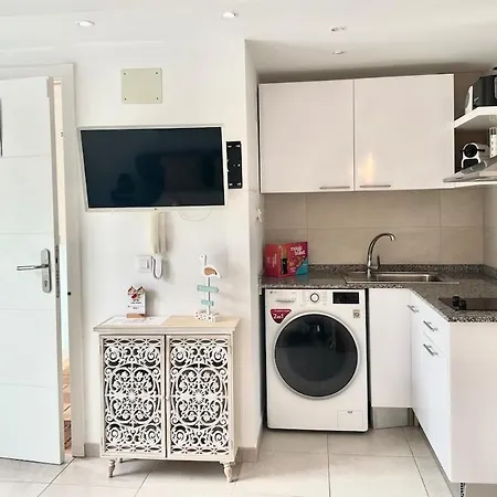 Chocolate Cookie- Ac, High Speed Internet, Desk With Natural Light, Sunny Terrace And Pool 아파트 *