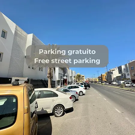 Chocolate Cookie- Ac, High Speed Internet, Desk With Natural Light, Sunny Terrace And Pool