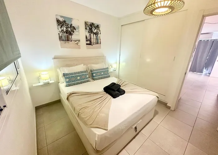 Apartman Chocolate Cookie- Ac, High Speed Internet, Desk With Natural Light, Sunny Terrace And Pool *